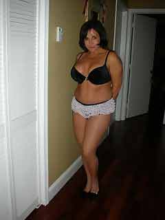a sexy wife from Elmont, New York